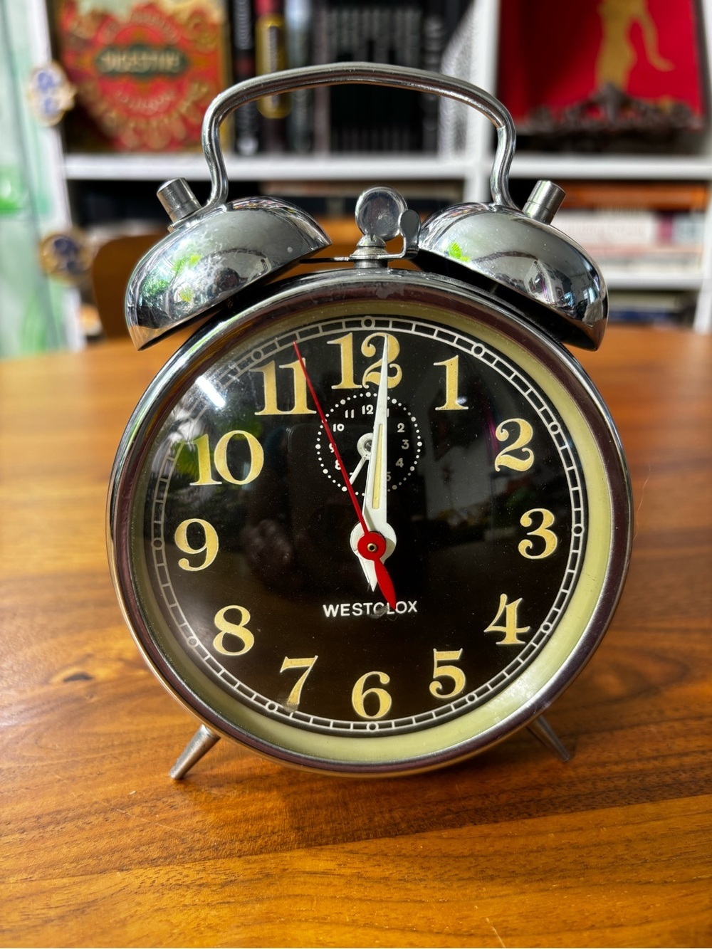 Westclox vintage UV reactive tripod wind up alarm clock